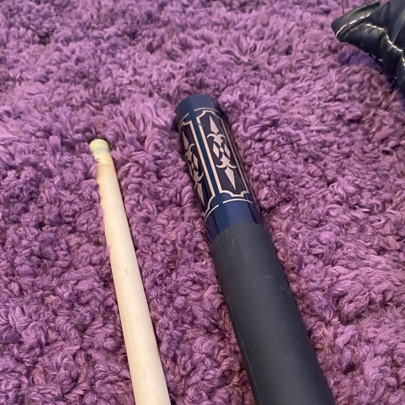 Cuetec Black, gold, & blue-green Pool Cue with Case - Picture 5 of 10